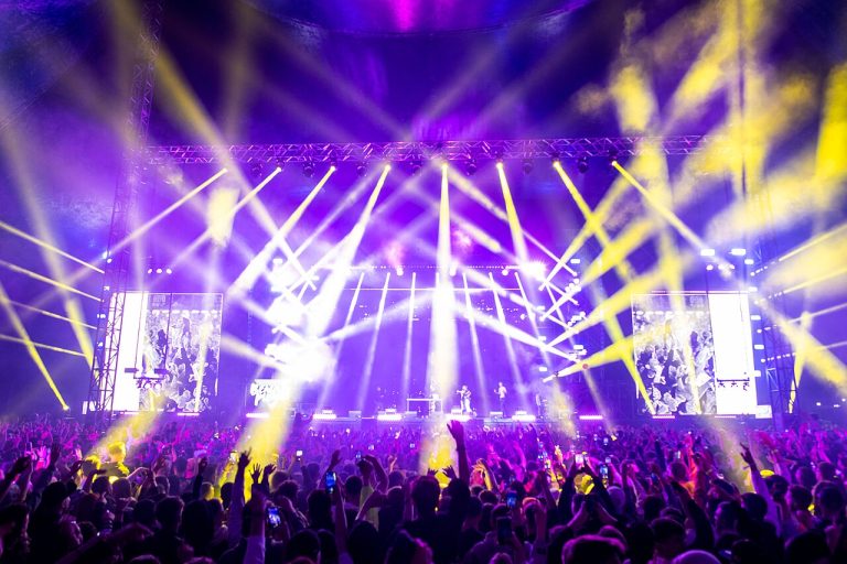 The Cosmic Carnival – 50 Years of Rumours — muziek in Spijkenisse
